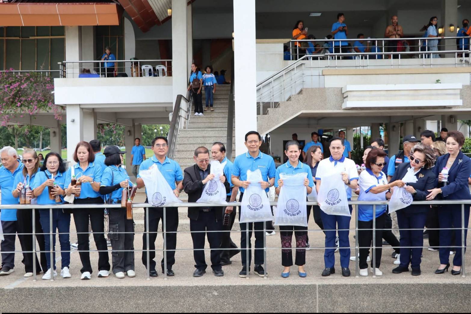 title - นายเดชาธร เชาว์เลขา รองผู้ว่าราชการจังหวัดพระนครศรีอยุธยา เป็นประธานในพิธีเปิดโครงการอนุรักษ์และฟื้นฟูทรัพยากรธรรมชาติและสิ่งแวดล้อม กิจกรรมวันอนุรักษ์และพัฒนาแม่น้ำ คู คลอง แห่งชาติ ประจำปี 2569 ณ ท่าชัยยุทธ ศูนย์ส่งเสริมและพัฒนาอาชีพเสริมนอกภาคการเกษตร (ศูนย์ศิลปาชีพบางไทรฯ (เดิม))